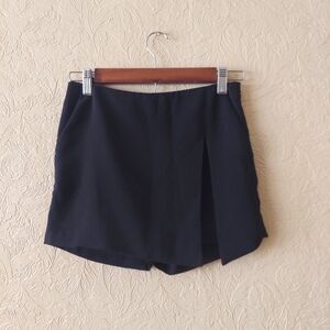 Express black slit front mini skort size 00